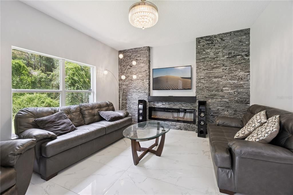 For Sale: $495,000 (3 beds, 2 baths, 2039 Square Feet)