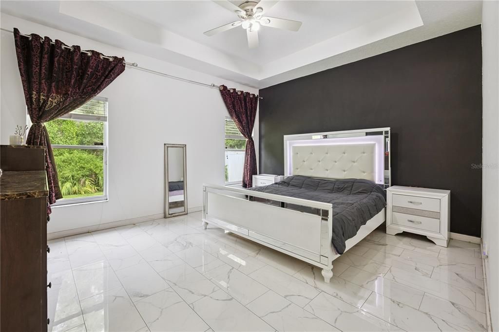 For Sale: $495,000 (3 beds, 2 baths, 2039 Square Feet)