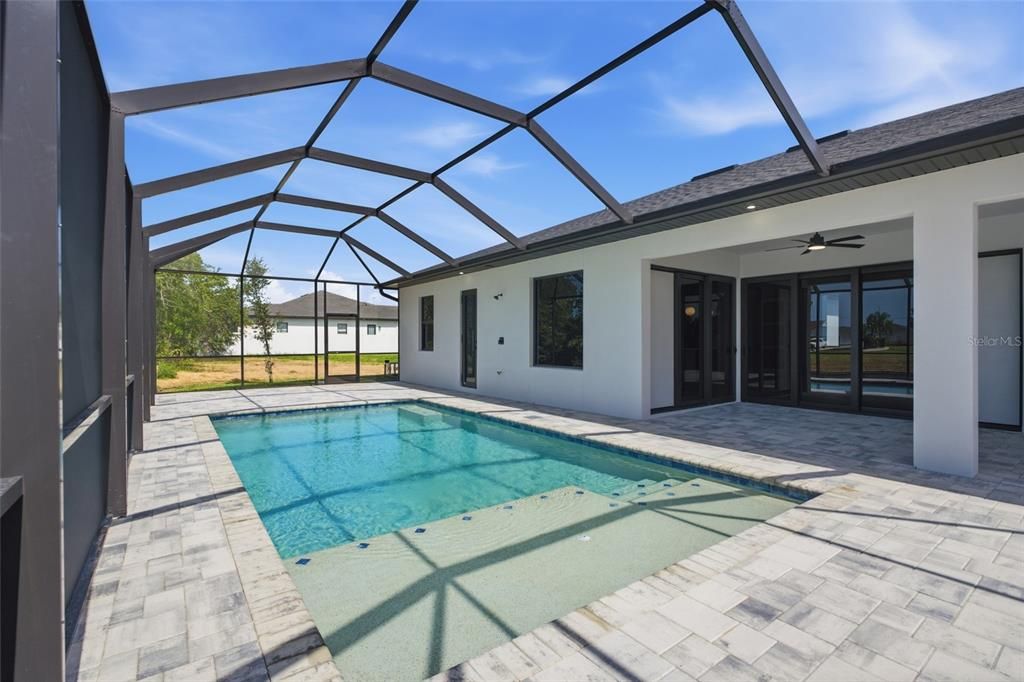 For Sale: $694,900 (3 beds, 3 baths, 2131 Square Feet)