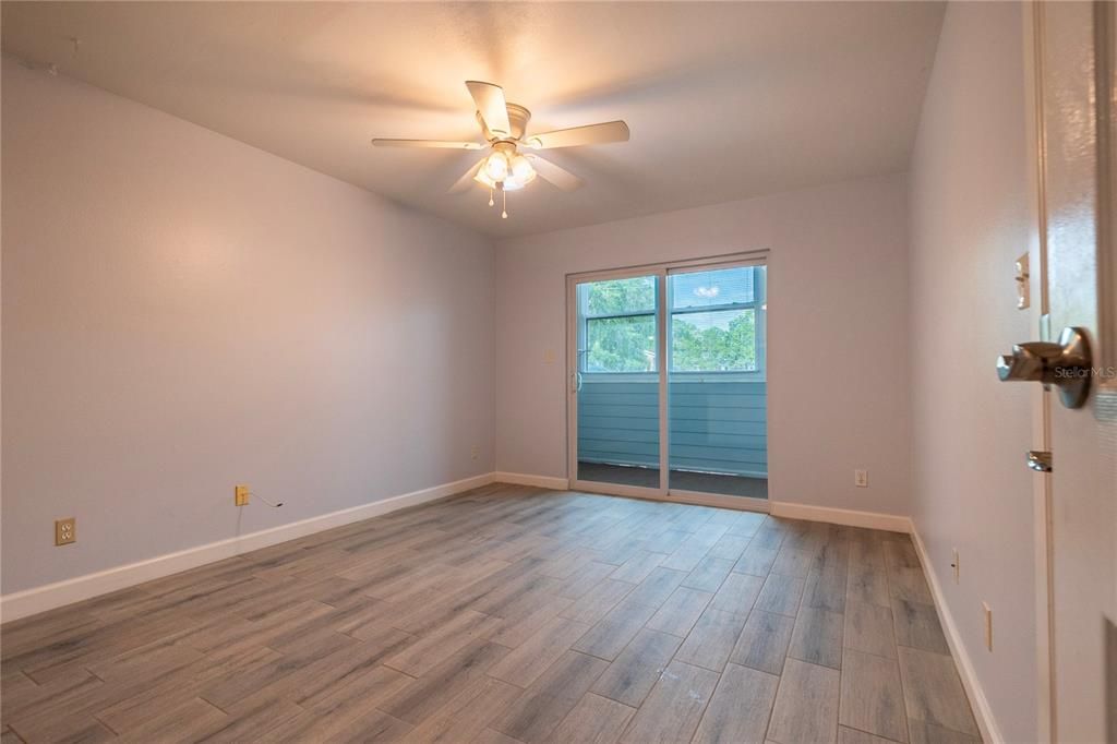 For Rent: $1,425 (1 beds, 1 baths, 525 Square Feet)