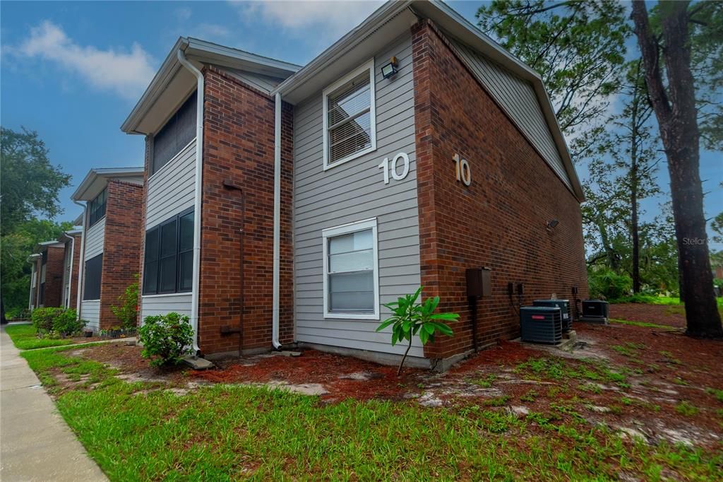 For Rent: $1,425 (1 beds, 1 baths, 525 Square Feet)