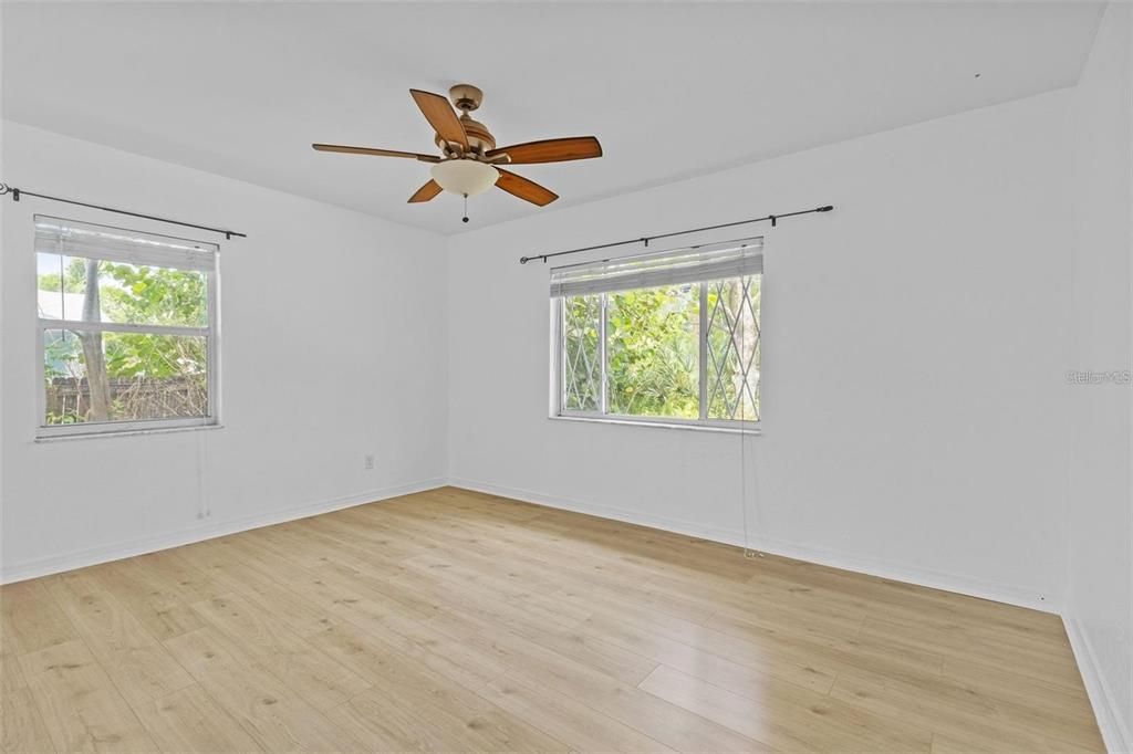 For Rent: $3,500 (3 beds, 2 baths, 1552 Square Feet)