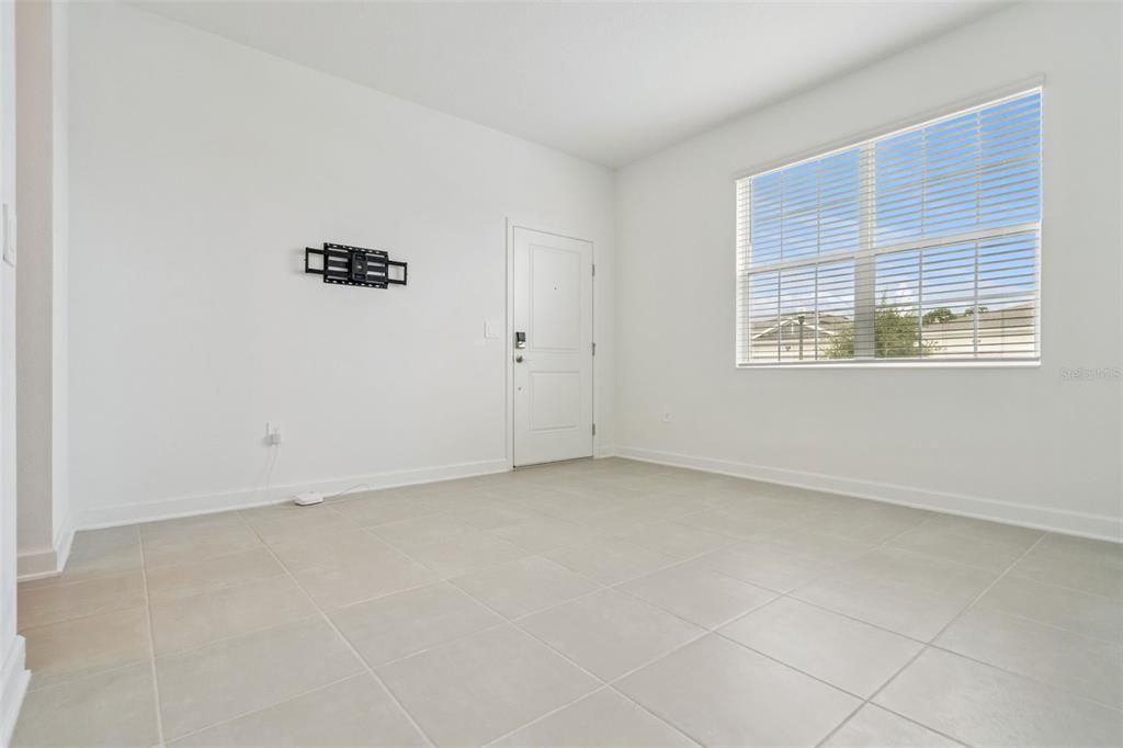 For Sale: $440,000 (4 beds, 3 baths, 2109 Square Feet)
