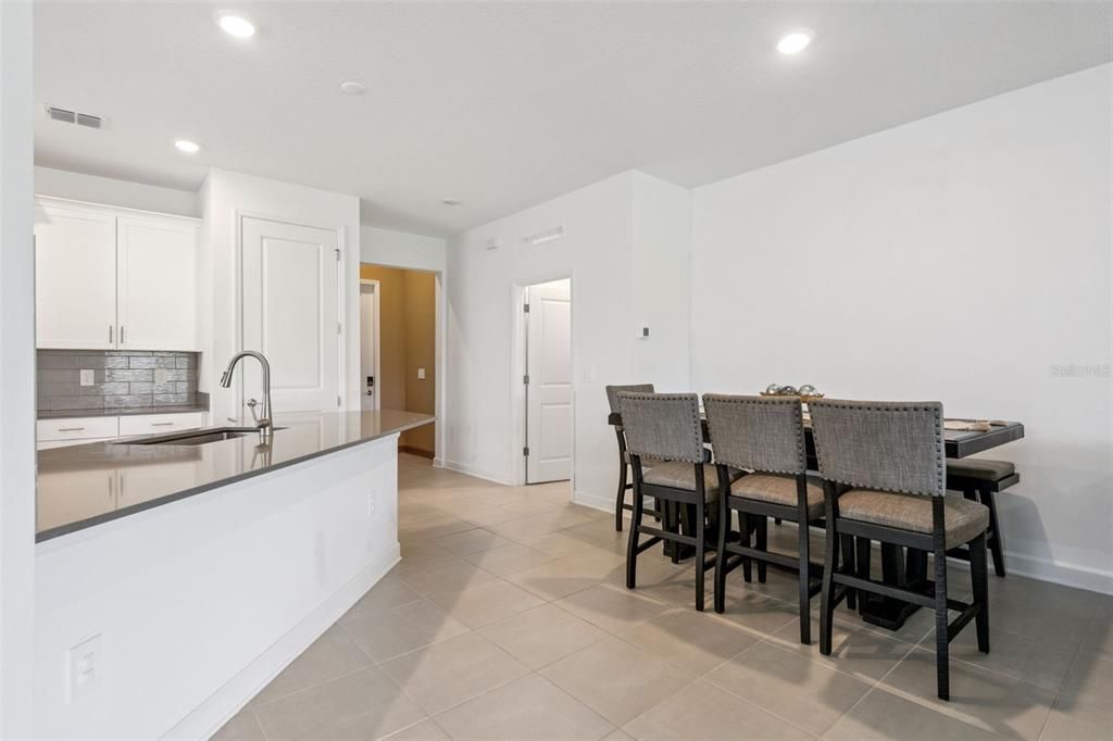 For Sale: $440,000 (4 beds, 3 baths, 2109 Square Feet)