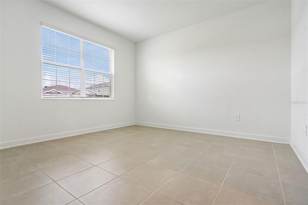 For Sale: $440,000 (4 beds, 3 baths, 2109 Square Feet)