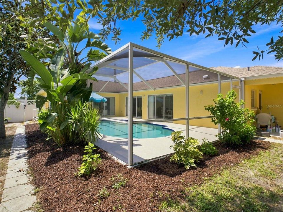 For Sale: $548,900 (4 beds, 4 baths, 1913 Square Feet)