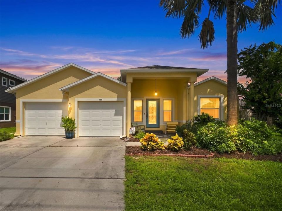 For Sale: $548,900 (4 beds, 4 baths, 1913 Square Feet)