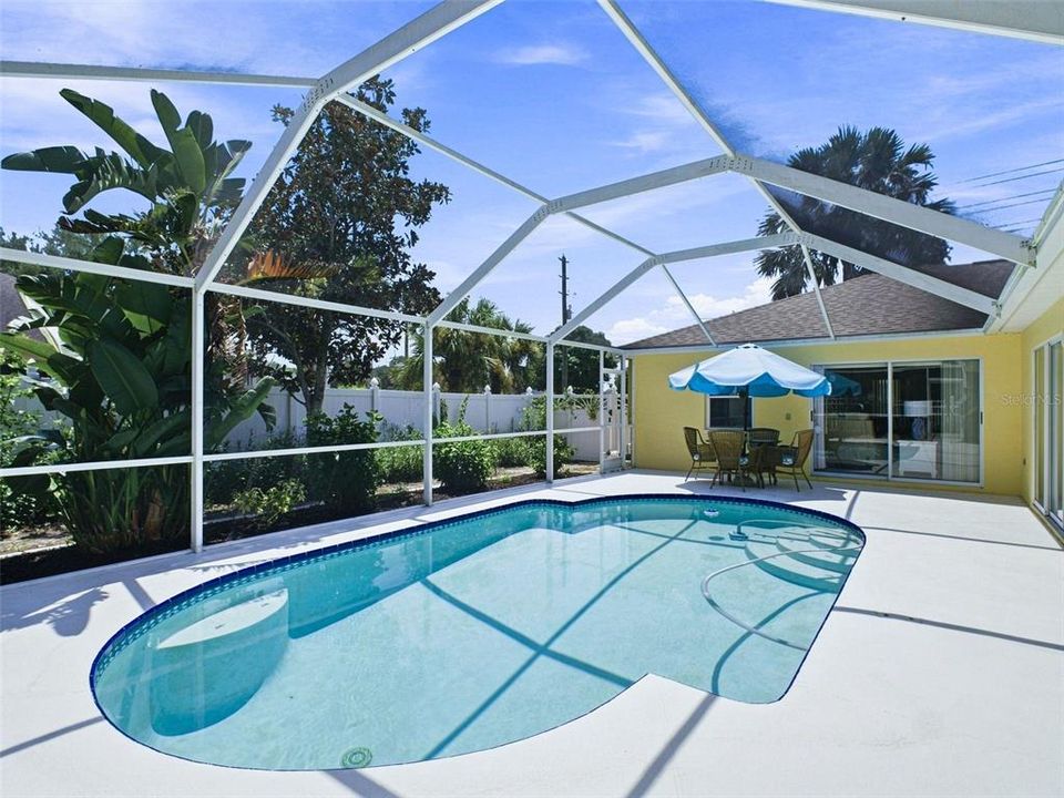 For Sale: $548,900 (4 beds, 4 baths, 1913 Square Feet)