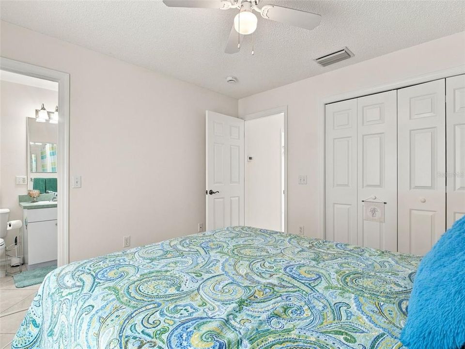 For Sale: $548,900 (4 beds, 4 baths, 1913 Square Feet)