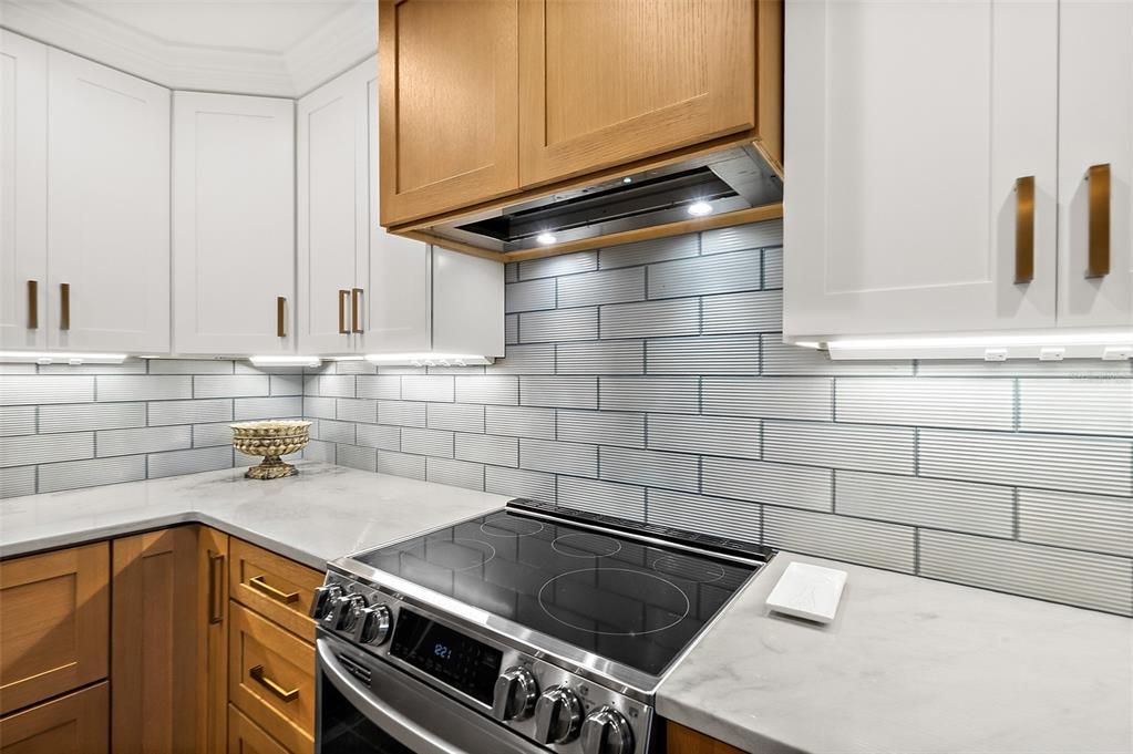 For Sale: $495,000 (3 beds, 2 baths, 1702 Square Feet)