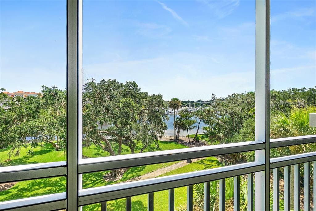 For Sale: $495,000 (3 beds, 2 baths, 1702 Square Feet)
