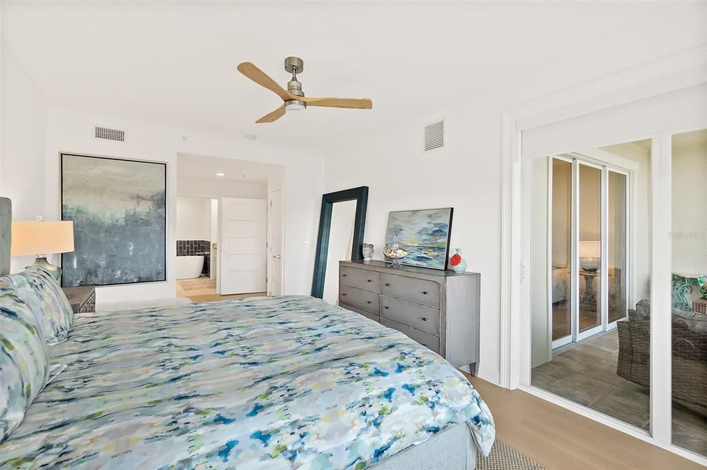 For Sale: $495,000 (3 beds, 2 baths, 1702 Square Feet)