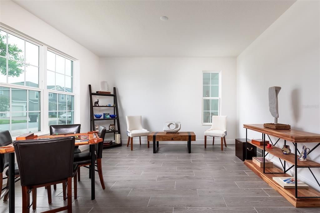 En Venta: $585,000 (5 camas, 3 baños, 2652 Pies cuadrados)