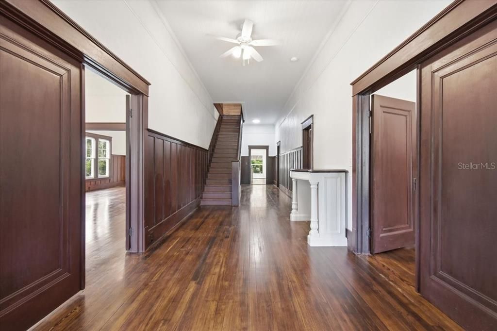For Sale: $538,900 (8 beds, 4 baths, 5548 Square Feet)