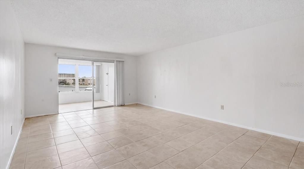 En Venta: $220,000 (2 camas, 2 baños, 1250 Pies cuadrados)