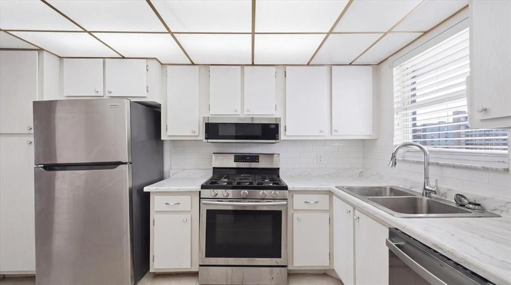 En Venta: $220,000 (2 camas, 2 baños, 1250 Pies cuadrados)