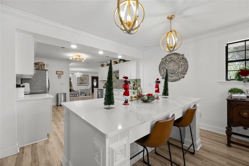For Sale: $449,000 (4 beds, 4 baths, 2612 Square Feet)