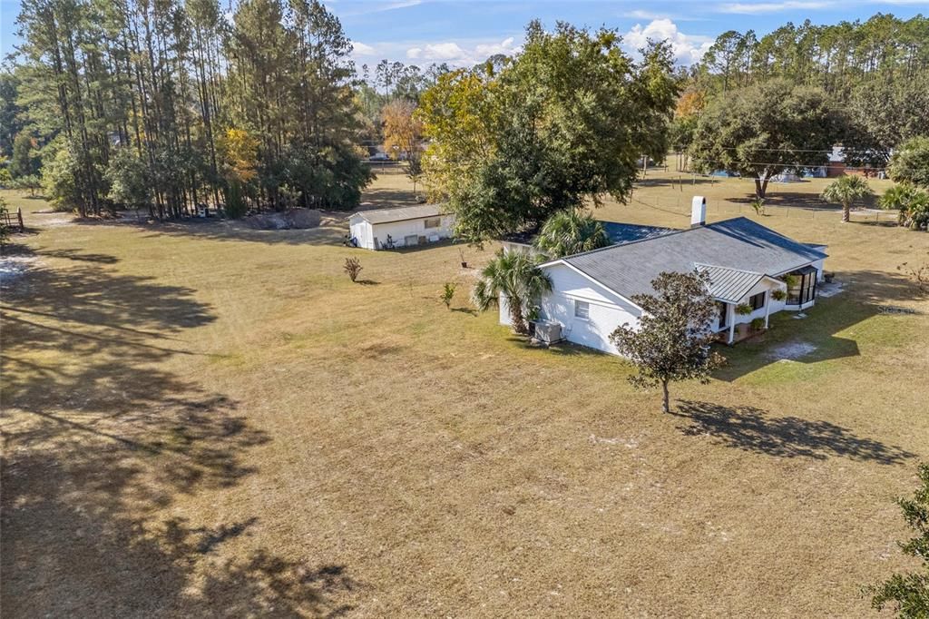 For Sale: $449,000 (4 beds, 4 baths, 2612 Square Feet)