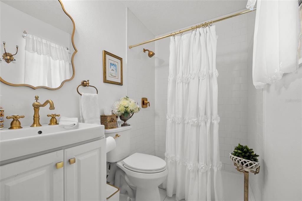 For Sale: $449,000 (4 beds, 4 baths, 2612 Square Feet)