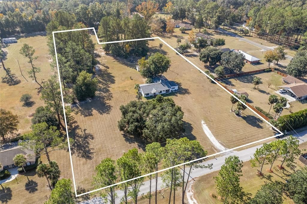 For Sale: $449,000 (4 beds, 4 baths, 2612 Square Feet)