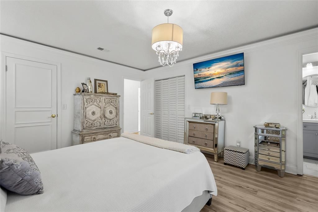 For Sale: $449,000 (4 beds, 4 baths, 2612 Square Feet)
