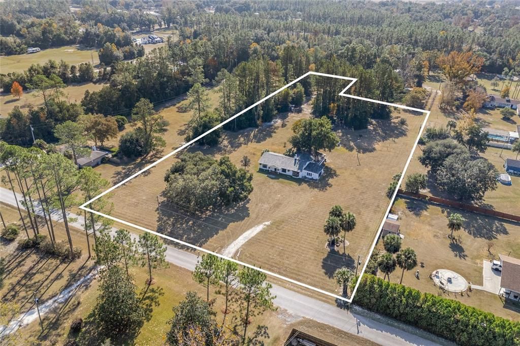 For Sale: $449,000 (4 beds, 4 baths, 2612 Square Feet)