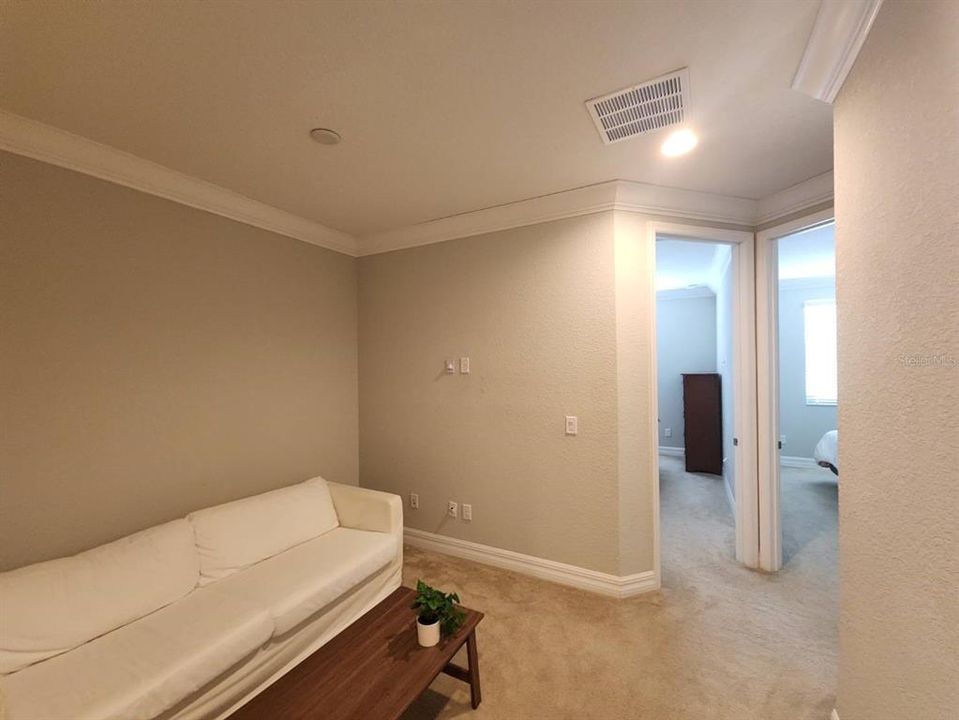 En Venta: $389,000 (3 camas, 2 baños, 1639 Pies cuadrados)