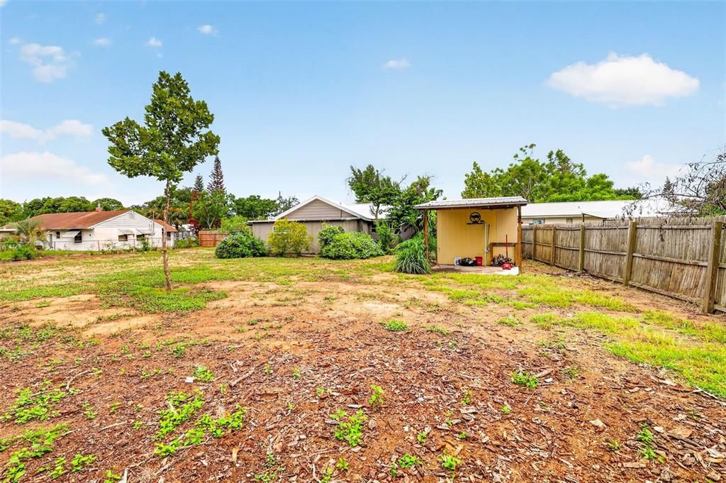 На продажу: $249,900 (2 спален, 2 ванн, 1098 Квадратных фут)