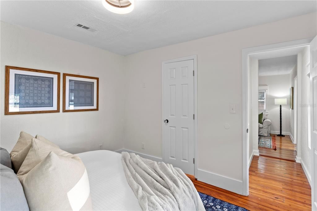 В аренду: $2,995 (2 спален, 1 ванн, 854 Квадратных фут)