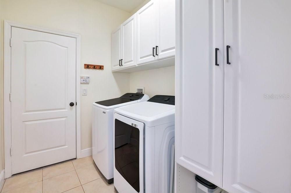 Activo con contrato: $379,000 (3 camas, 2 baños, 1751 Pies cuadrados)