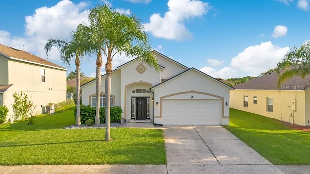 Activo con contrato: $379,000 (3 camas, 2 baños, 1751 Pies cuadrados)