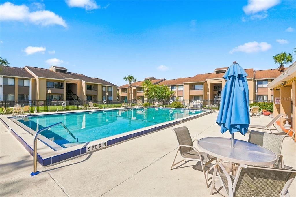 For Sale: $235,000 (2 beds, 2 baths, 1048 Square Feet)