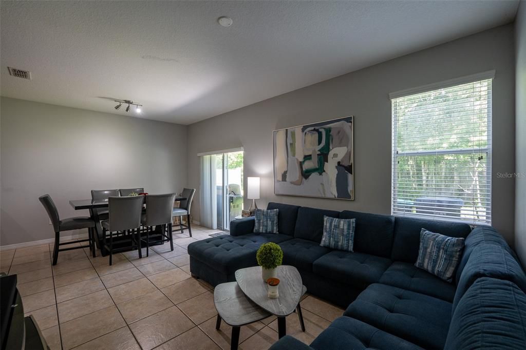 For Rent: $2,450 (3 beds, 2 baths, 1778 Square Feet)