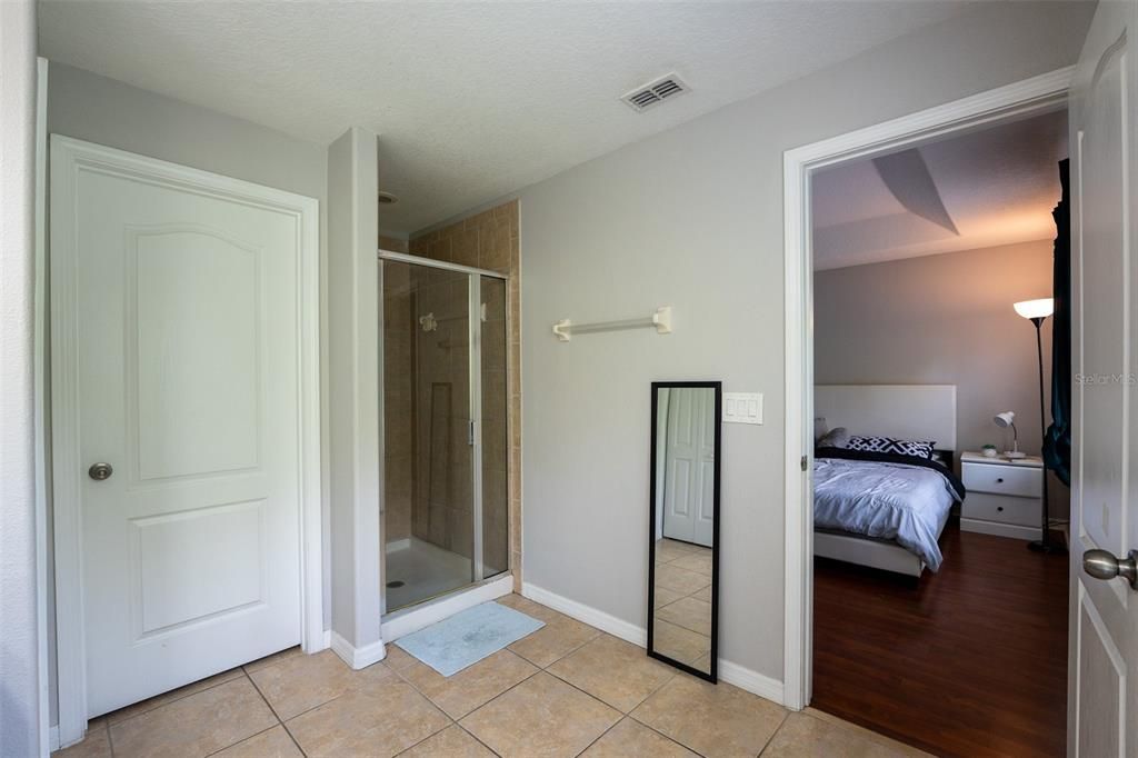 For Rent: $2,450 (3 beds, 2 baths, 1778 Square Feet)