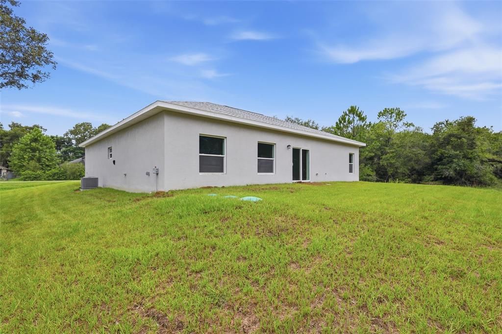 En Venta: $344,900 (4 camas, 2 baños, 1647 Pies cuadrados)