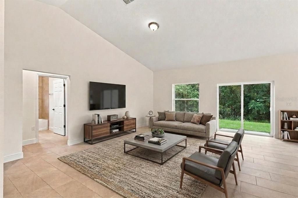 En Venta: $344,900 (4 camas, 2 baños, 1647 Pies cuadrados)