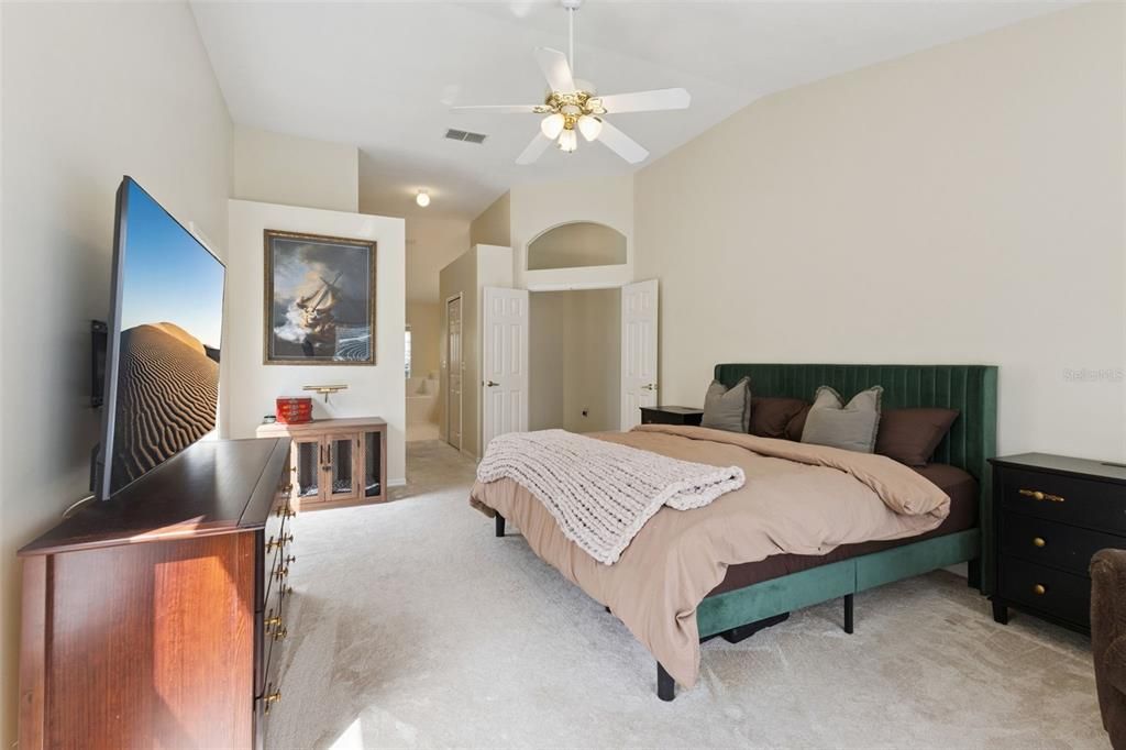 For Sale: $595,000 (4 beds, 3 baths, 2427 Square Feet)