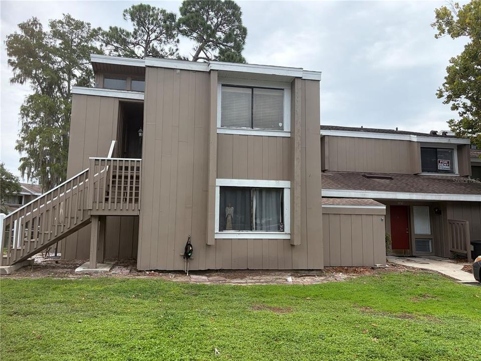 For Sale: $135,000 (1 beds, 1 baths, 591 Square Feet)