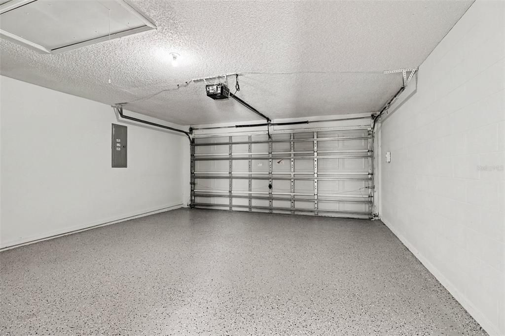 For Sale: $259,900 (3 beds, 2 baths, 1292 Square Feet)