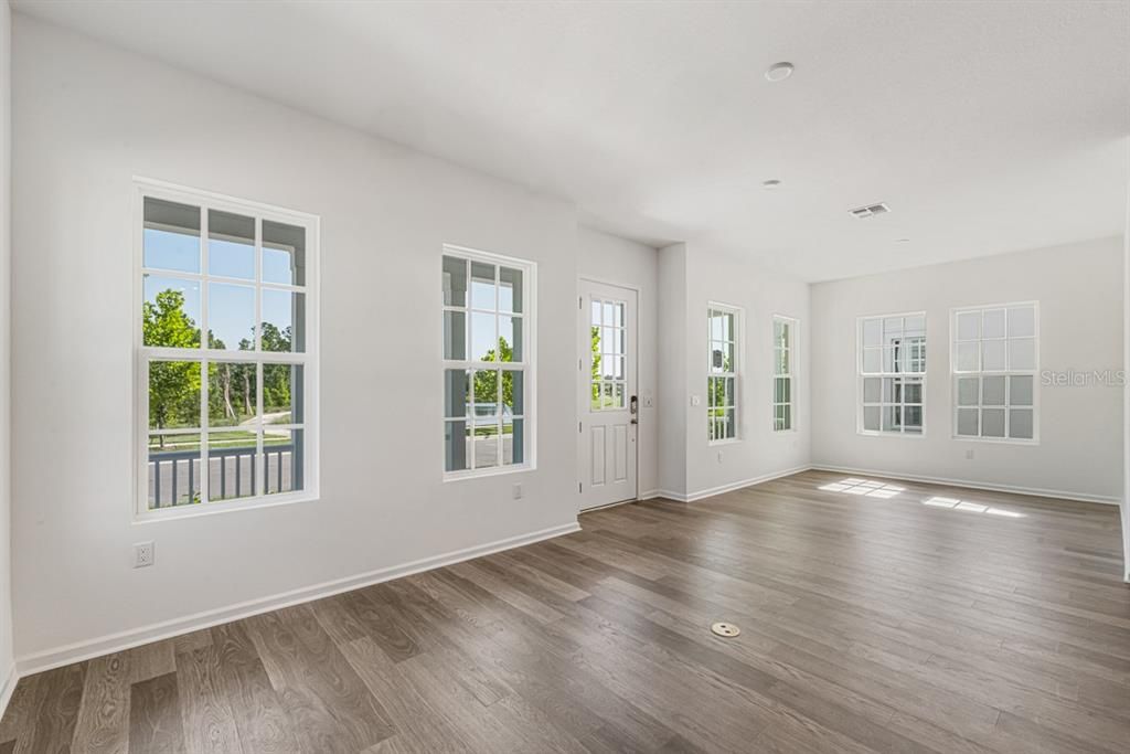 For Rent: $4,300 (3 beds, 2 baths, 1671 Square Feet)