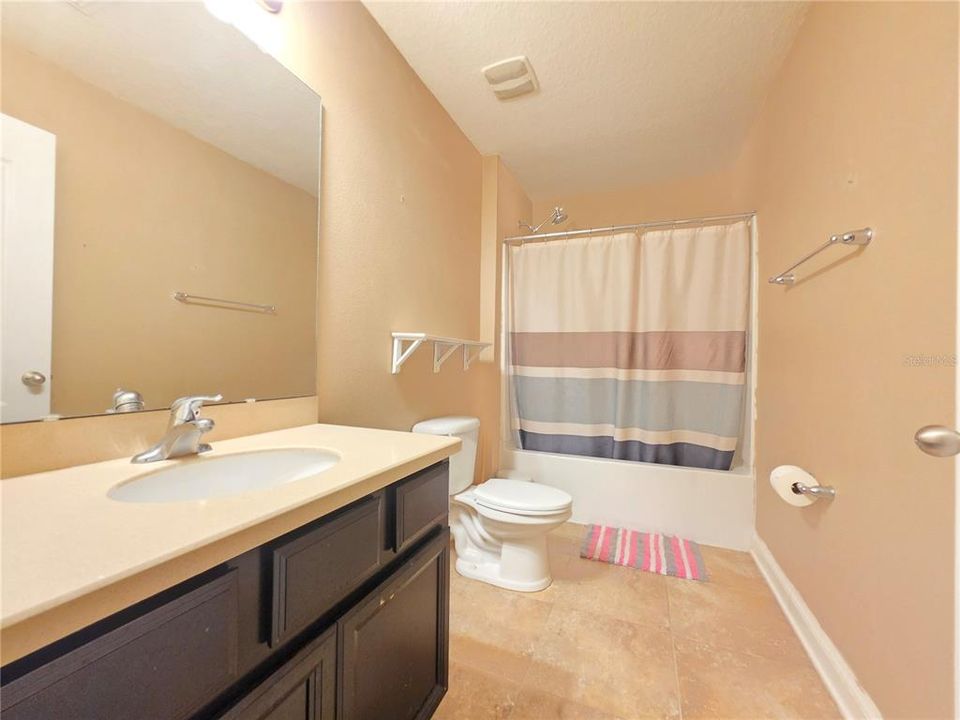 En Venta: $575,000 (4 camas, 3 baños, 2961 Pies cuadrados)