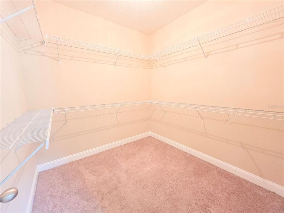 En Venta: $575,000 (4 camas, 3 baños, 2961 Pies cuadrados)