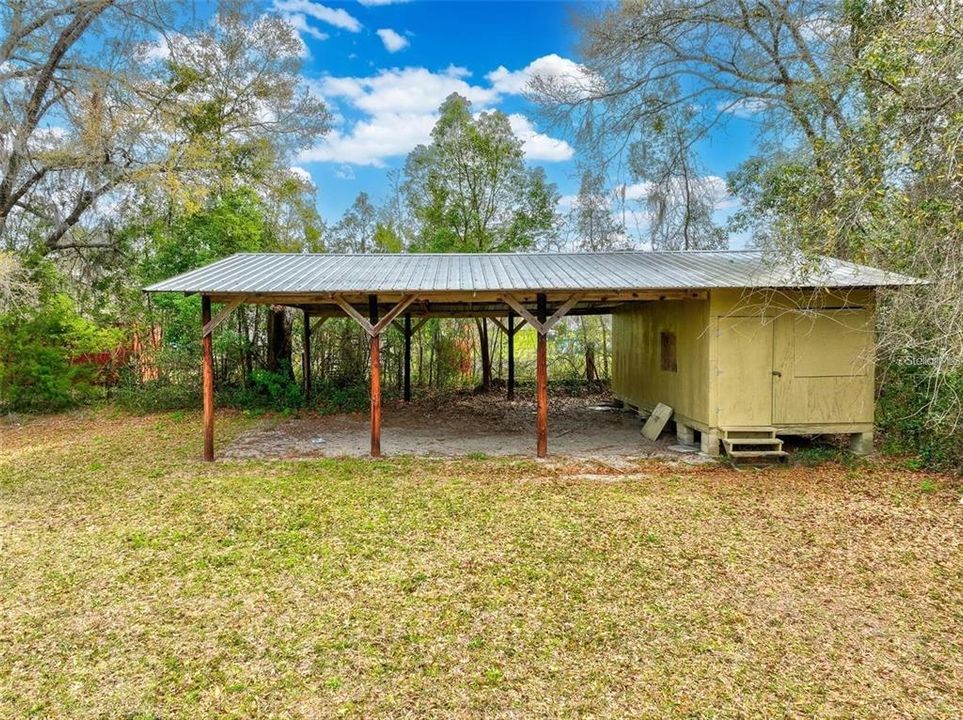 For Sale: $250,000 (3 beds, 2 baths, 1595 Square Feet)