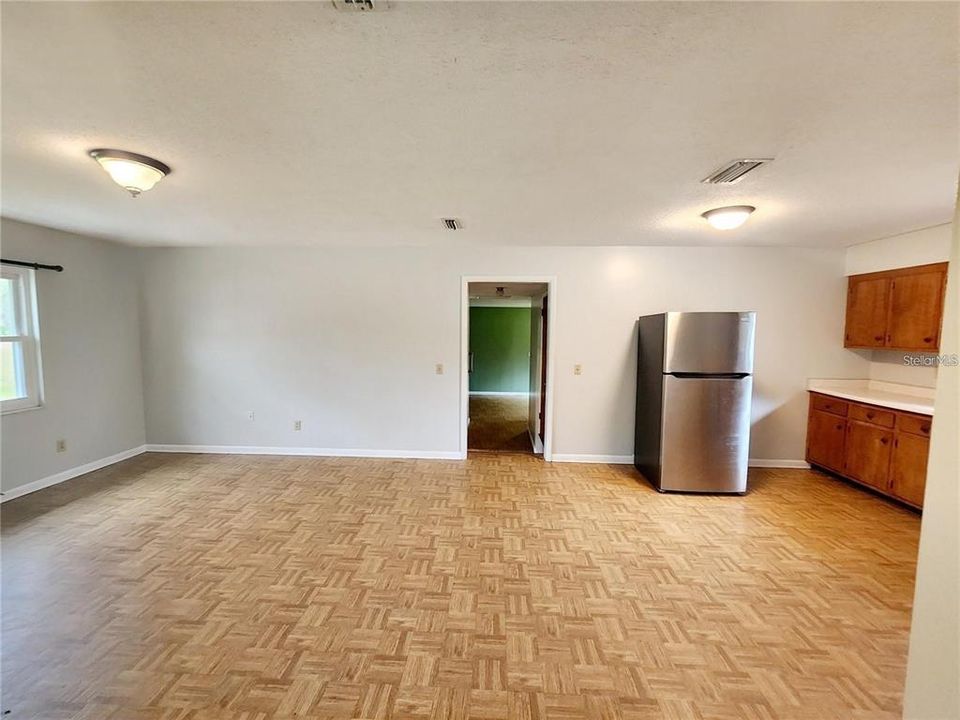 For Sale: $250,000 (3 beds, 2 baths, 1595 Square Feet)