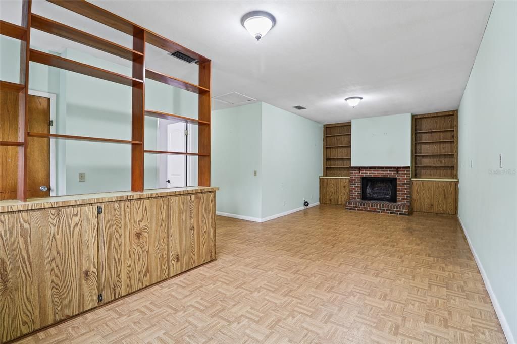 En Venta: $240,000 (3 camas, 2 baños, 1595 Pies cuadrados)