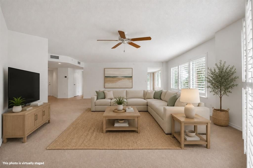 For Sale: $260,000 (3 beds, 3 baths, 1715 Square Feet)