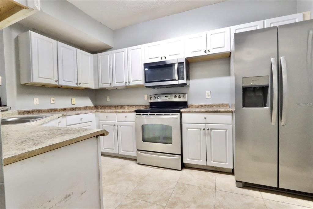 На продажу: $225,000 (3 спален, 2 ванн, 1362 Квадратных фут)