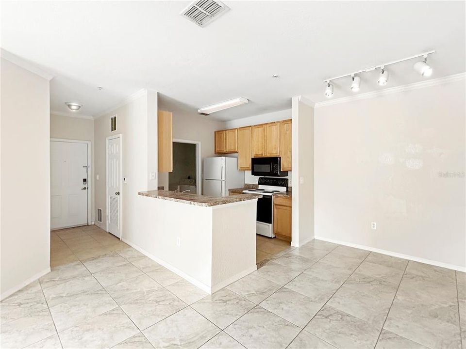 For Rent: $1,595 (2 beds, 2 baths, 1045 Square Feet)