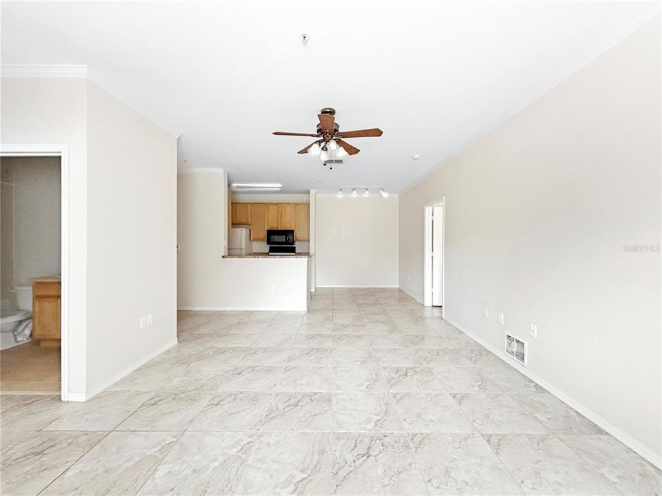 For Rent: $1,595 (2 beds, 2 baths, 1045 Square Feet)