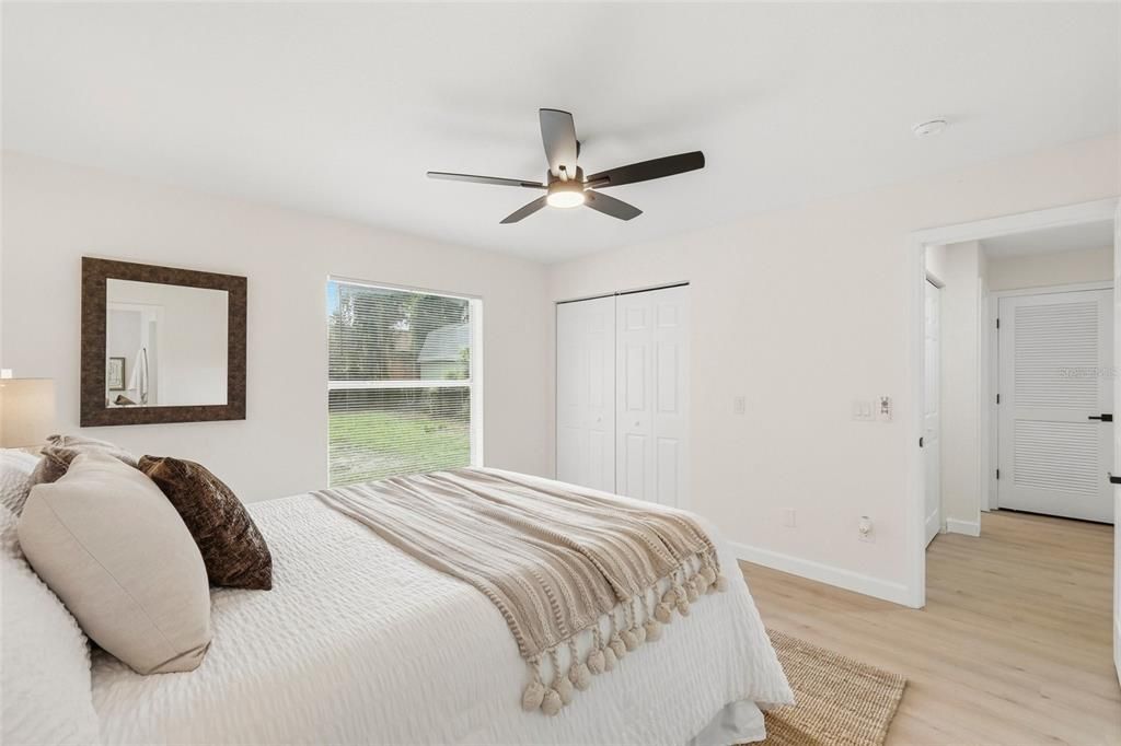 Active With Contract: $389,999 (3 beds, 2 baths, 1200 Square Feet)